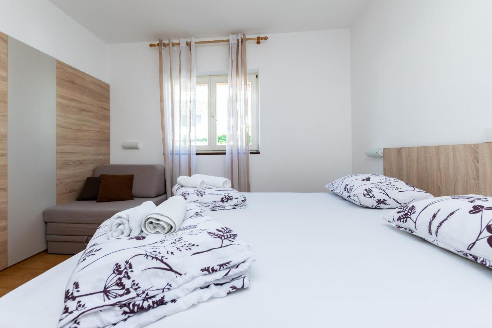 Apartments Miranda Lopar Extérieur photo