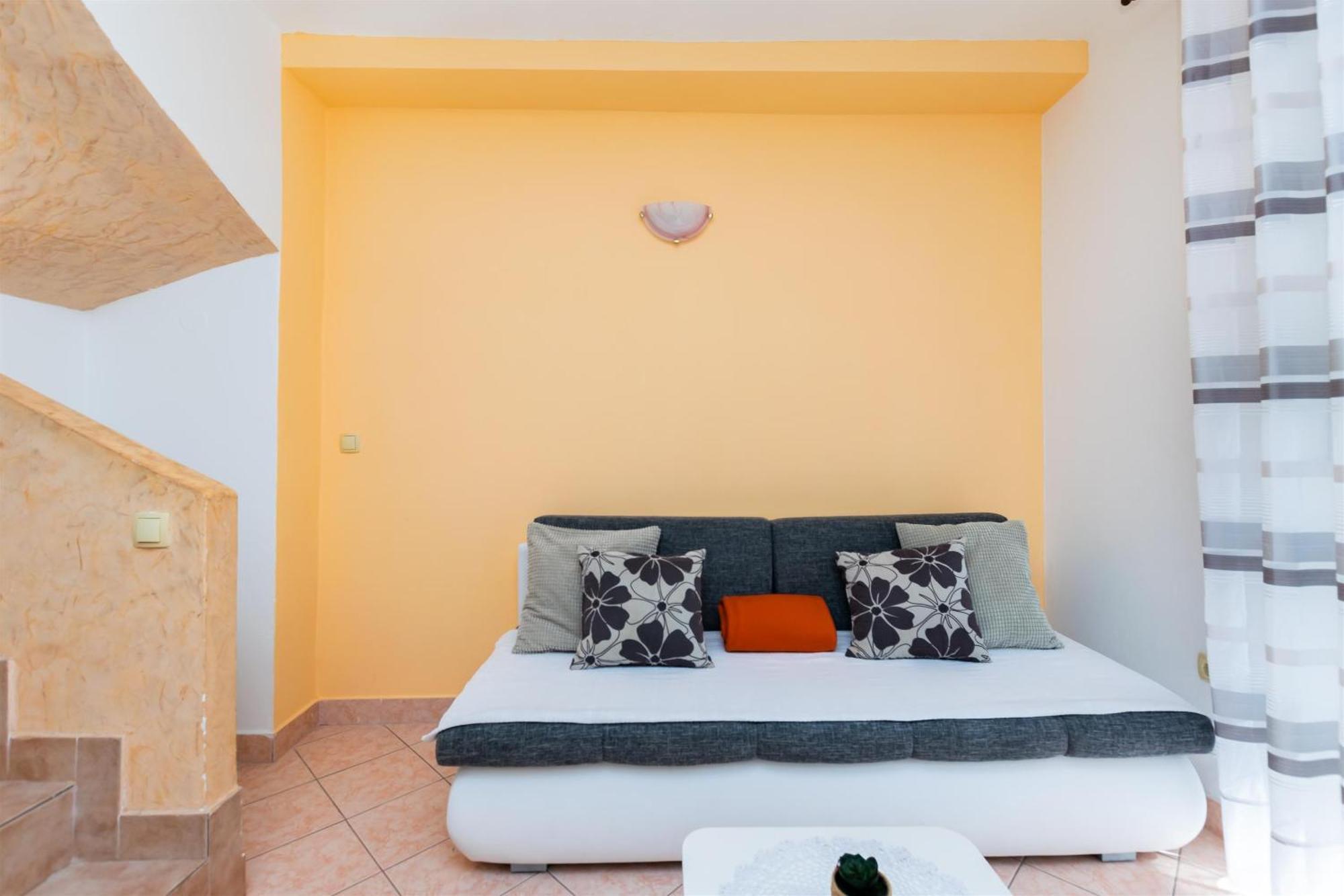 Apartments Miranda Lopar Extérieur photo