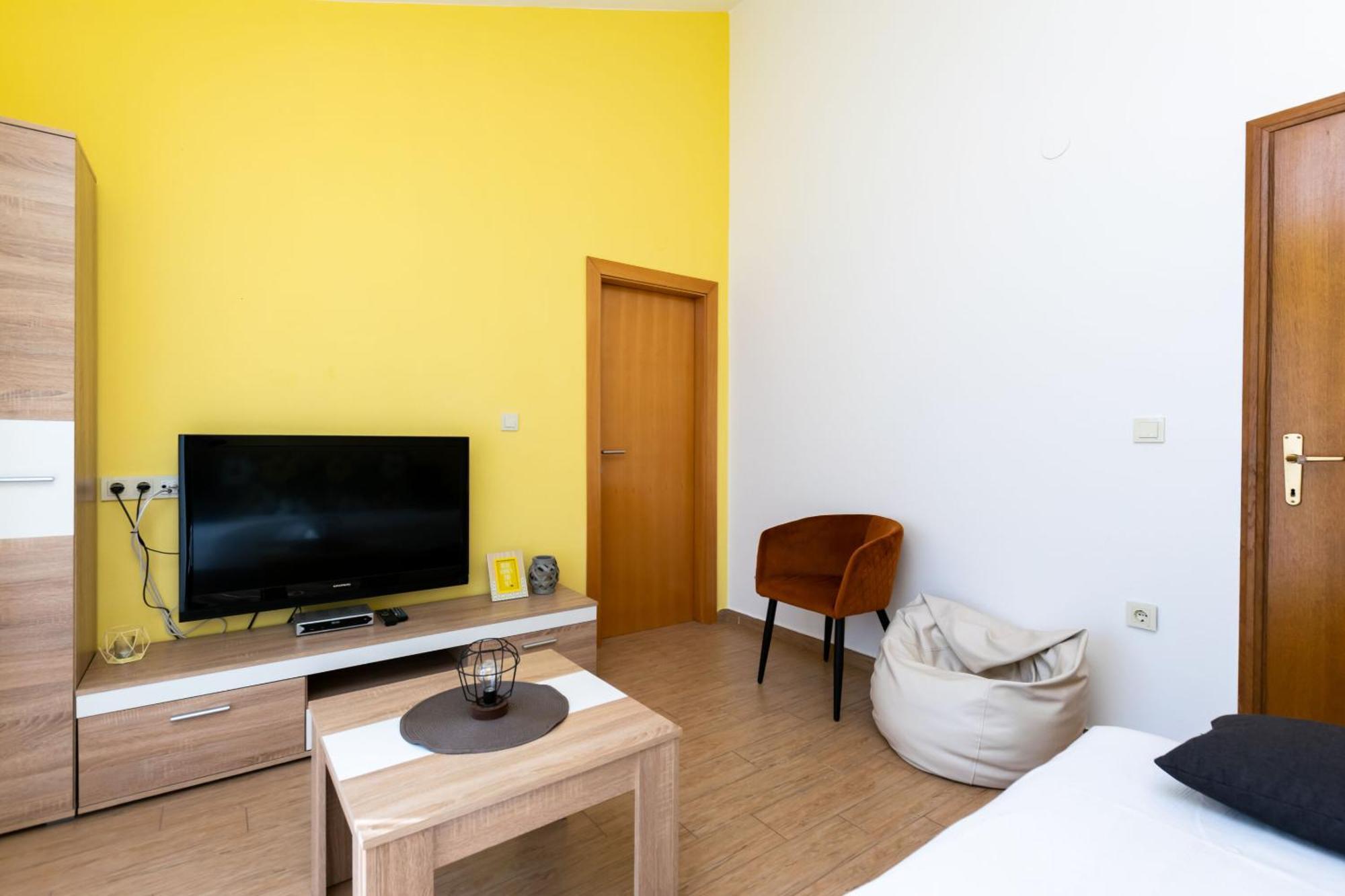 Apartments Miranda Lopar Extérieur photo