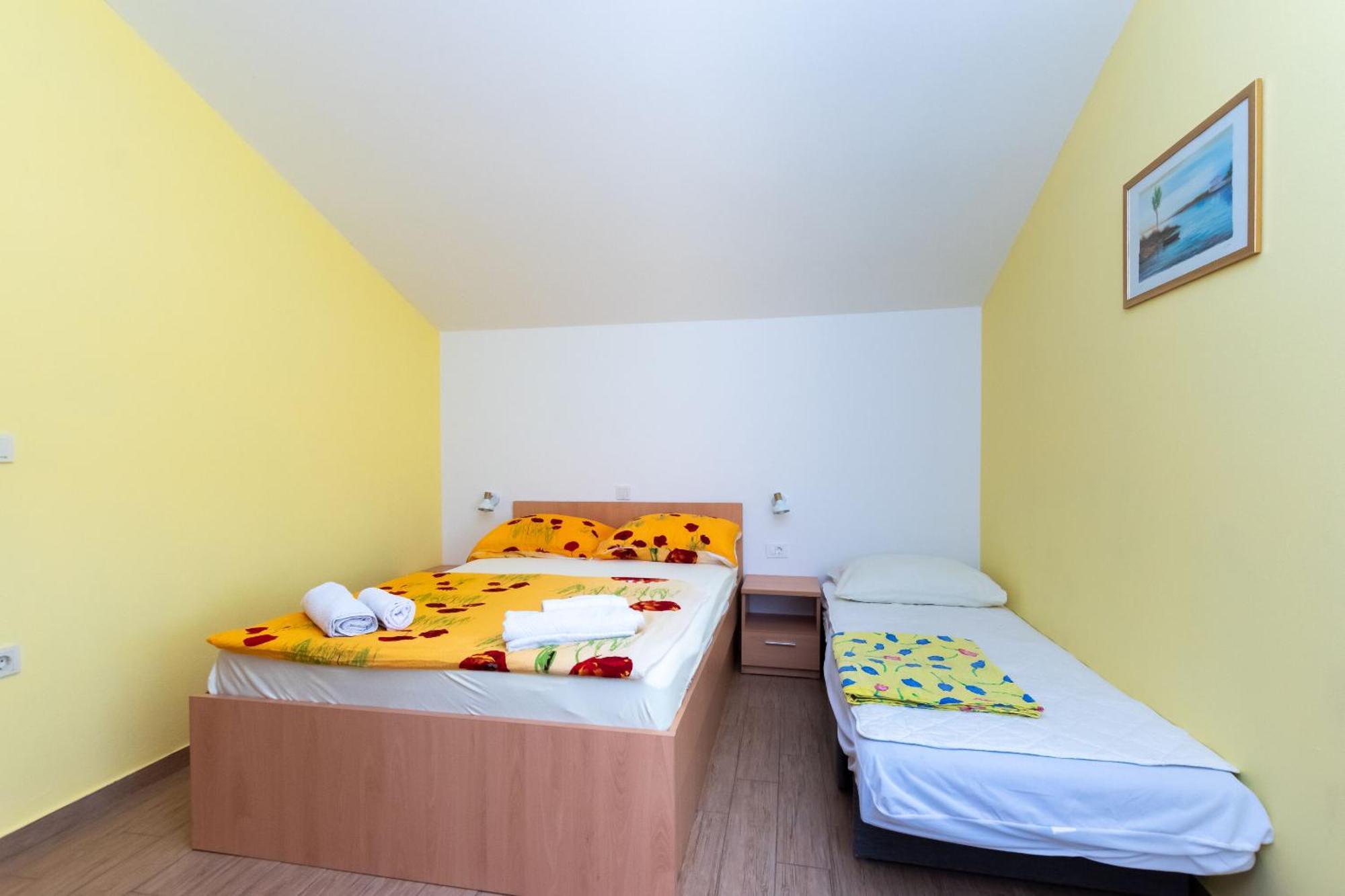 Apartments Miranda Lopar Extérieur photo