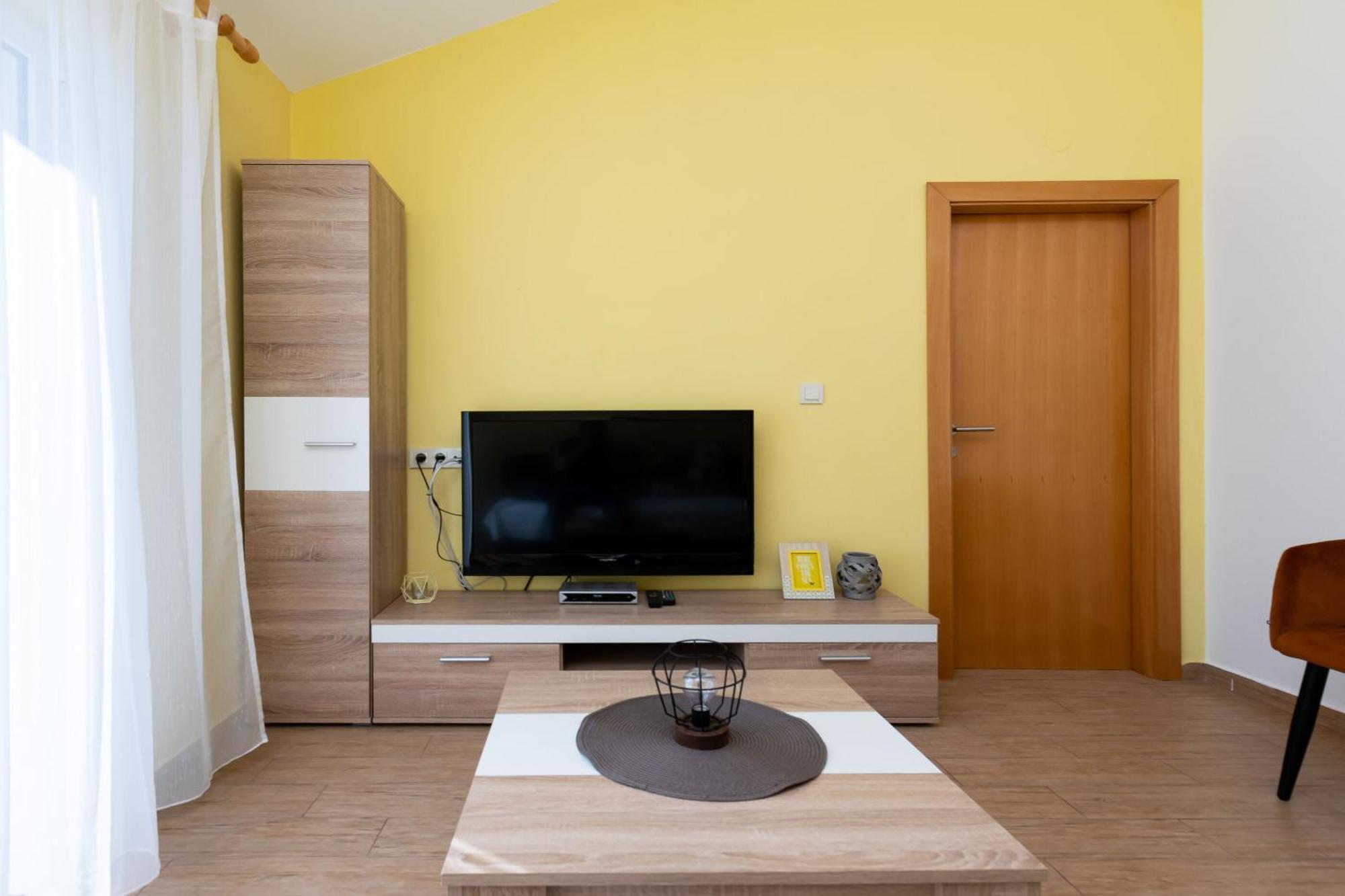 Apartments Miranda Lopar Extérieur photo